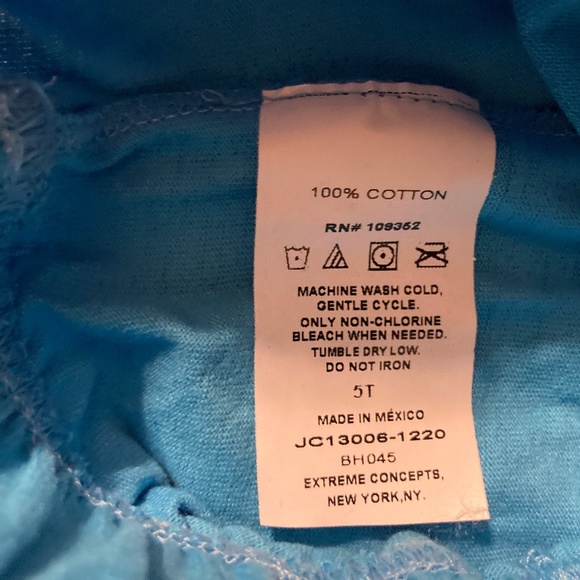 NWT Baby Shark Shorts & Graphic Tee Set - Picture 5 of 5